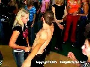 Blowjob Party Part3 - Watch partyhardcore 2005 - part 3 - Vcmuc, Blowjob, Strippers Porn -  SpankBang