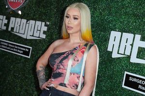 2016 Iggy Azalea Nude Porn - Iggy Azalea Deactivates Social Accounts, Threatens Criminal Charges After  Nude Photos Leaked | Billboard â€“ Billboard