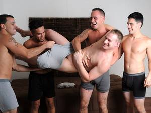 5 Way Gay Porn - Daxs 5way Orgy from Straight Fraternity ...