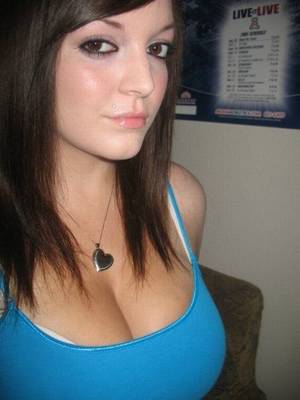 epic extreme cleavage teen - Epic Cleavage Girl (15 pics)