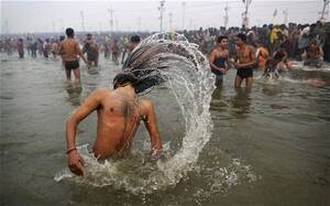 india waters model nude - Millions of Hindus plunge into Ganges River in India to wash away their sins