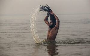 india waters model nude - Millions of Hindus plunge into Ganges River in India to wash away their sins