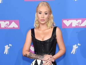 2016 Iggy Azalea Nude Porn - Iggy Azalea says GQ nude photo leak left her feeling 'violated' | The  Independent