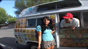 Ice Cream Man Porn - im horny ice cream man - XVIDEOS.COM