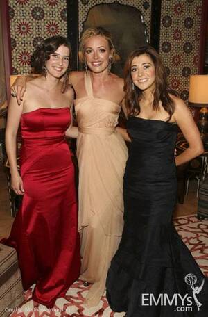 Cobie Smulders Alyson Hannigan Fuck - Cobie Smulders, Cat Deeley, and Alyson Hannigan | Celebs, Bridesmaid  dresses, Dress