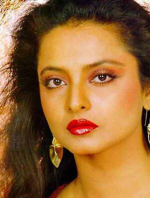 indian actress rekha xxx - Stunning Photos Of Beautiful Rekha