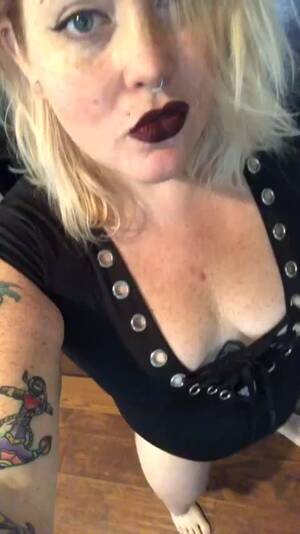 Alt Chubby - Ã¢Ëœ Ã¯Â¸ Ã¢Ëœ Ã¯Â¸ Ã¢Ëœ Ã¯Â¸ Chubby alt babe gif wiggle. Blonde, tattooed, pierced. Ã¢Ëœ  Ã¯Â¸ Ã¢Ëœ Ã¯Â¸ Ã¢Ëœ Ã¯Â¸ Foto Porno - EPORNER