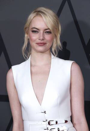 Emma Stone Blonde Porn - Emma Stone's Transformation: Photos of the Actress Young to Now