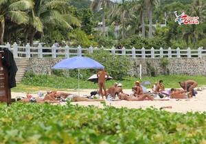 nude beach amateur - A Beach In Sanya For Those With â€œSkin Diseasesâ€ | Beijing Cream