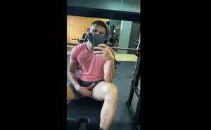 jerk off exercise - Risky Jerk off in the Gym - ThisVid.com