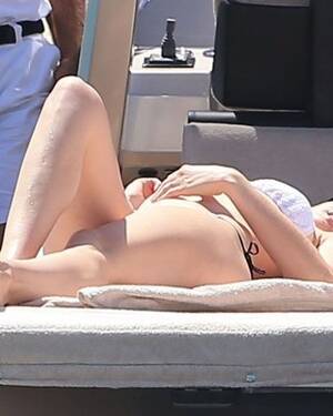 anne hathaway topless beach - Anne Hathaway Nude pics Porn Pictures, XXX Photos, Sex Images #3643117 -  PICTOA