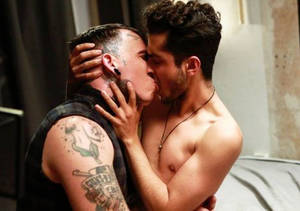 Bruce Labruce Gay Porn - PORNO GAY entre REFUGIADOS: el polÃ©mico proyecto de Bruce LaBruce.