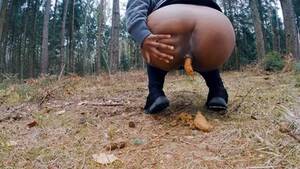 Black Forest Porn - Black pooping in the forest - ThisVid.com