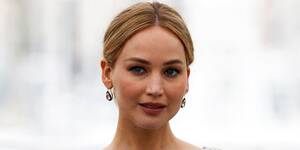 Jennifer Lawrence Butthole Tits - Jennifer Lawrence fans stunned by nude wrestling scene in new movie on  Netflix | indy100