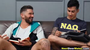 Gay College Men Having Sex - guys having gay sex in the dorm - XVIDEOS.COM