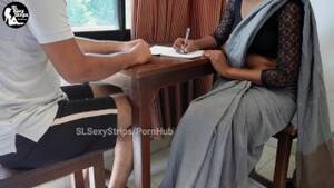 home sex teacher - à¶šà·Šà¶½à·à·ƒà·Š à¶šà¶»à¶±à·Šà¶± à¶œà·™à¶¯à¶»à¶§ à¶†à·€ à¶§à·“à¶ à¶»à·Š à¶¸à·à¶½à·Š à·€à·™à¶½à· Sri Lankan Teacher And Student Sex  Video At Home Class - Free Porn Videos - YouPorn