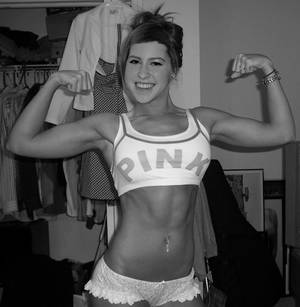 Eden Sher Nude Porn - Eden Sher Flexing by luvfemuscle on DeviantArt