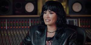 free lesbian porn demi lovato - Demi Lovato Opens Up About Updating Pronouns to She/Her Again