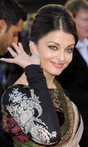 desi baba aishwarya rai nude - High Quality Bollywood Celebrity Pictures: Aishwarya Rai Bachchan Looks  Irresistibly Beautiful In Saâ€¦ | Indian beauty, Aishwarya rai bachchan,  Actress aishwarya rai