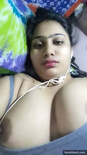 huge muslim boobs - Big tits Muslim girlfriend nude selfies | Nude Indian girl pics