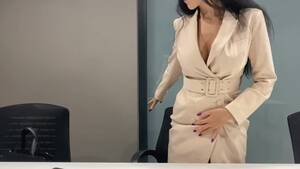 at thr fefk secretary masturbating - Lustful secretary masturbates under the desk in the office - Free Porn  Videos - YouPorn