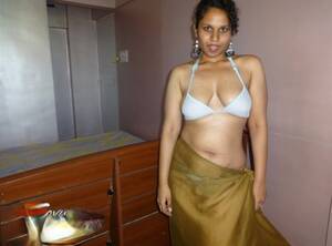 Indian Mature Bra Porn - Indian Old Woman Porn Pics & XXX Photos - LamaLinks.com