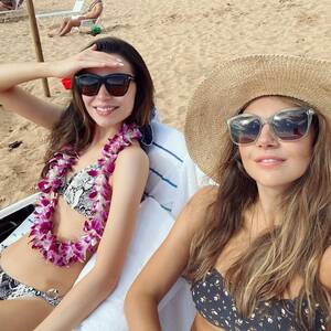 Miranda Cosgrove Celebrity Porn Gif - Miranda Cosgrove Bikini Pictures: Her Best Swimsuit Photos | Life & Style