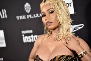 Nicki Minaj Porn Sex - Sexy Nicki Minaj Pictures 2018 | POPSUGAR Celebrity