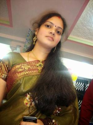 full nude indian housewife hot - Desi beautiful Indian hot housewife in saree photos