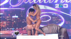 Cinthia Fernandez Strip Dance - Cinthia FernÃ¡ndez performs strip dance during Bailando TV show - VoyeurPapa