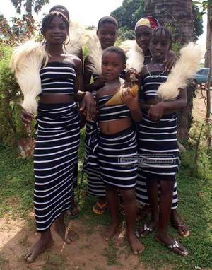 Nigerian Tribe Porn - Tiv girls from Benue state,Nigeria wearing their traditional dress.