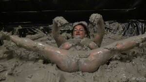 mud natural tits - Glam Episode 2 Solo Mud Play: Big Boobs and Big Fun - UMD