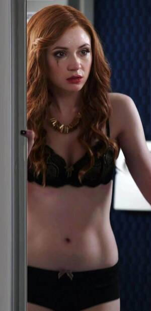 Karen Gillan Porn - Karen Gillan : r/CelebrityBelly