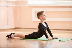 Naked Lil Boy Porn - Boy dancer doing exercise at ballet dance class