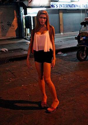 ladyboy prostitute - street on Shemale prostitute