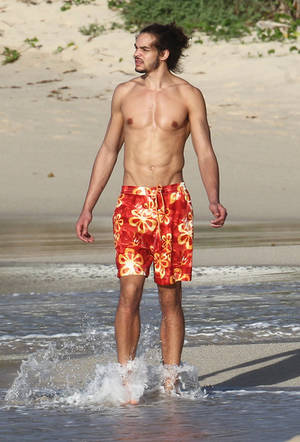 joakim noah wife naked beach - Monday, March 26, 2012