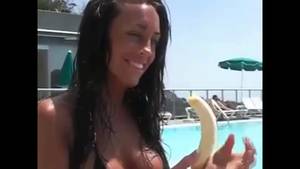 college girl deepthroat - GIRL DEEP THROAT BANANA