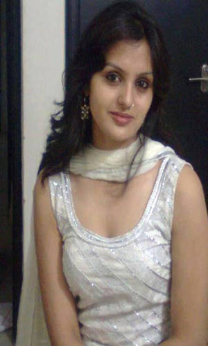 non nude desi girls - 