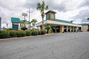 Motel Georgia 2016 Porn - HOTEL LAKE PARK - LAKES BLVD $53 ($Ì¶7Ì¶2Ì¶) - Prices & Motel Reviews - GA