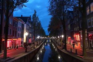 Amsterdam House Porn - Red Light District in Amsterdam: 25 Secret Facts You Must Know!Amsterdam  Red Light District