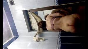 egyptian girl in cam masturbation - sexycams69.net - Egyptian Masturbation In Toilet - XVIDEOS.COM