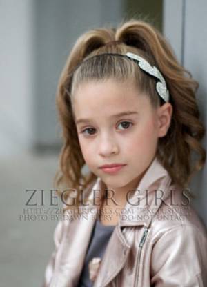 Dance Moms Maddie Ziegler Porn - Mackenzie Ziegler had a Photoshoot by \