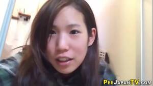 Asian Pee Fetish - Fetish asian pees in cup - XVIDEOS.COM