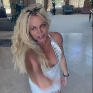 britney at home - Britney Spears: 'I'm single as f***!'