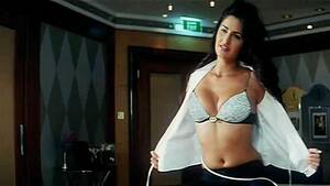 Katrina Kaif Sexy - Sunny, Surveen, Katrina-- The girls who stunned with their bold sides in  Bollywood Debuts