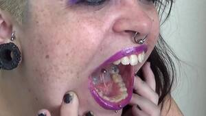 Girl Mouth Porn - Exploring The Inside of a Goth Girl's Mouth - XNXX.COM