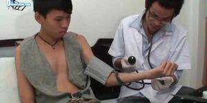 Asian Male Doctor Porn - DOCTORTWINK - The Gay Porn Doctor Treating A Skinny Asian Boy - Tnaflix.com