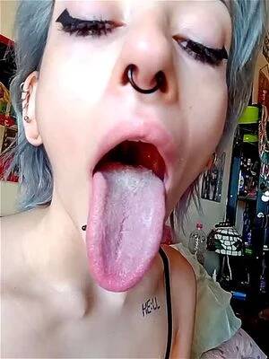 girls sexy tongue - Watch Hot Mouth Sexy Long Tongue - Spit, Mouth, Fetish Porn - SpankBang