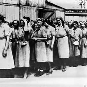 Nazi Concentration Camps Women Sex - Women at Auschwitz â€“ DW â€“ 03/26/2002