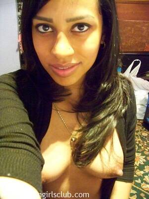 indian college exposed - Hot Indian College Girls Exposing Juicy Tits - Indian Girls Club